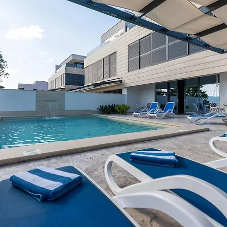 ヴィラ Ferienhaus Fuer 8 Personen Mit Pool Und Meerblick
