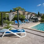 Adria View Exklusive Am Mit Pool Und Bbq Fuer 8 Personen Villa Komarna