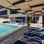 Adria View Exklusive Am Mit Pool Und Bbq Fuer 8 Personen *