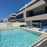 Adria View Exklusive Am Mit Pool Und Bbq Fuer 8 Personen * Komarna