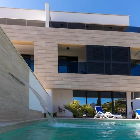 Βίλα Ferienhaus Fuer 8 Personen Mit Pool Und Meerblick *