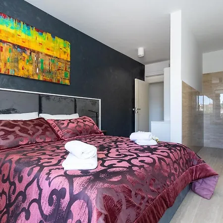 Adria View Exklusive Am Mit Pool Und Bbq Fuer 8 Personen Villa Komarna