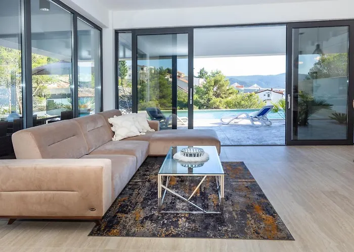 Willa Adria View Exklusive Am Mit Pool Und Bbq Fuer 8 Personen Komarna