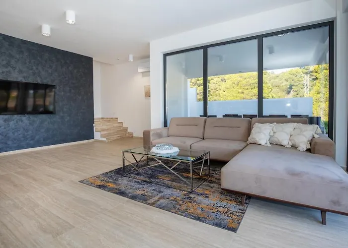 Villa Adria View Exklusive Am Mit Pool Und Bbq Fuer 8 Personen