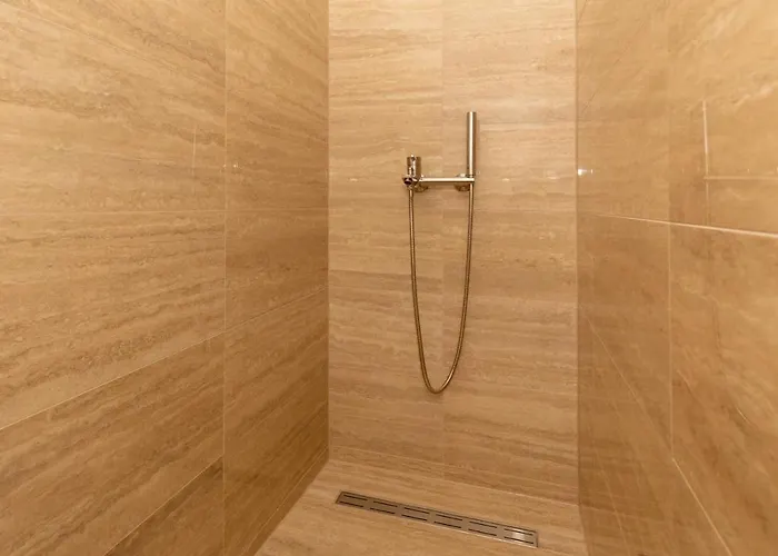 וילה Adria View Exklusive Am Mit Pool Und Bbq Fuer 8 Personen *