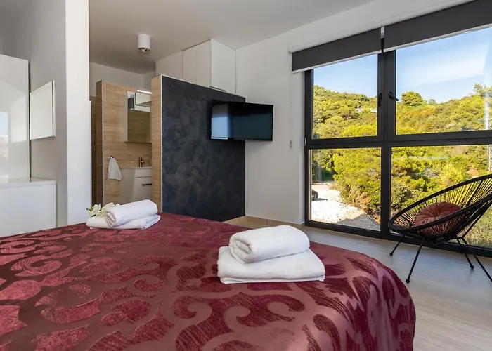 Villa Adria View Exklusive Am Mit Pool Und Bbq Fuer 8 Personen Komarna