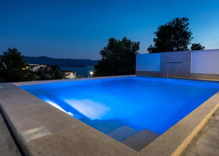 Villa Adria View Exklusive Am Mit Pool Und Bbq Fuer 8 Personen *