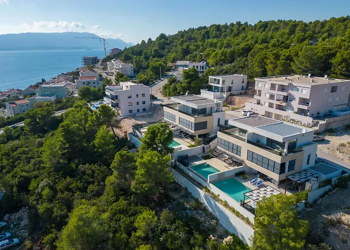 Adria View Exklusive Am Mit Pool Und Bbq Fuer 8 Personen *