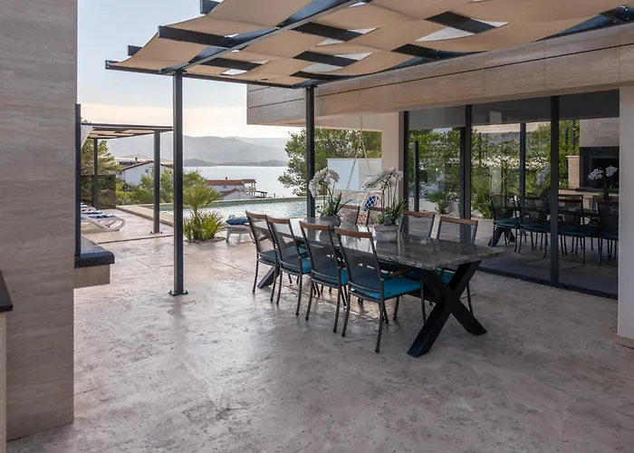 Villa Adria View Exklusive Am Mit Pool Und Bbq Fuer 8 Personen *