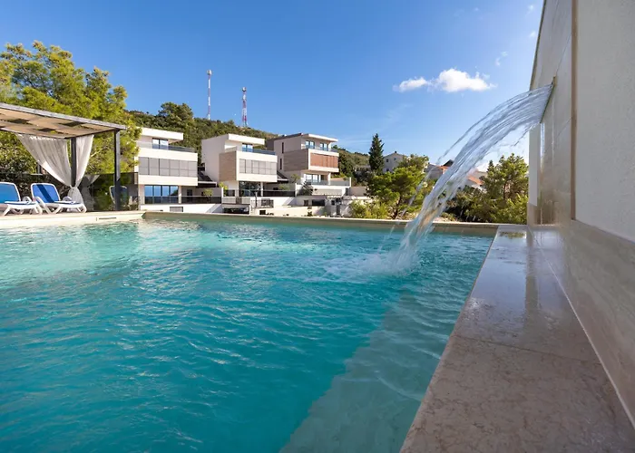 Adria View Exklusive Am Mit Pool Und Bbq Fuer 8 Personen Villa *