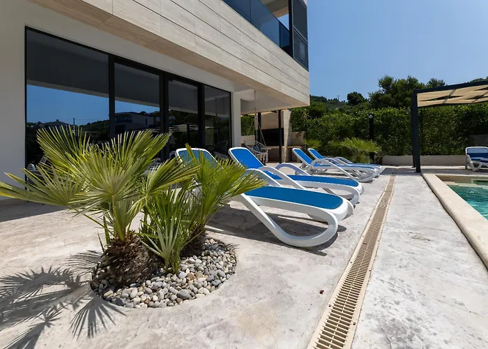 Willa Adria View Exklusive Am Mit Pool Und Bbq Fuer 8 Personen Komarna