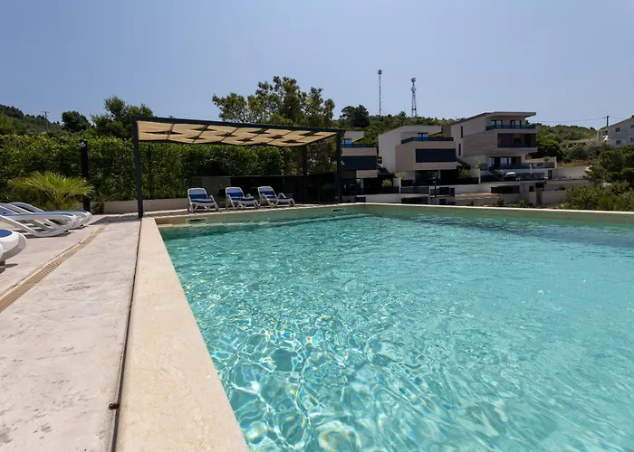 Villa Adria View Exklusive Am Mit Pool Und Bbq Fuer 8 Personen
